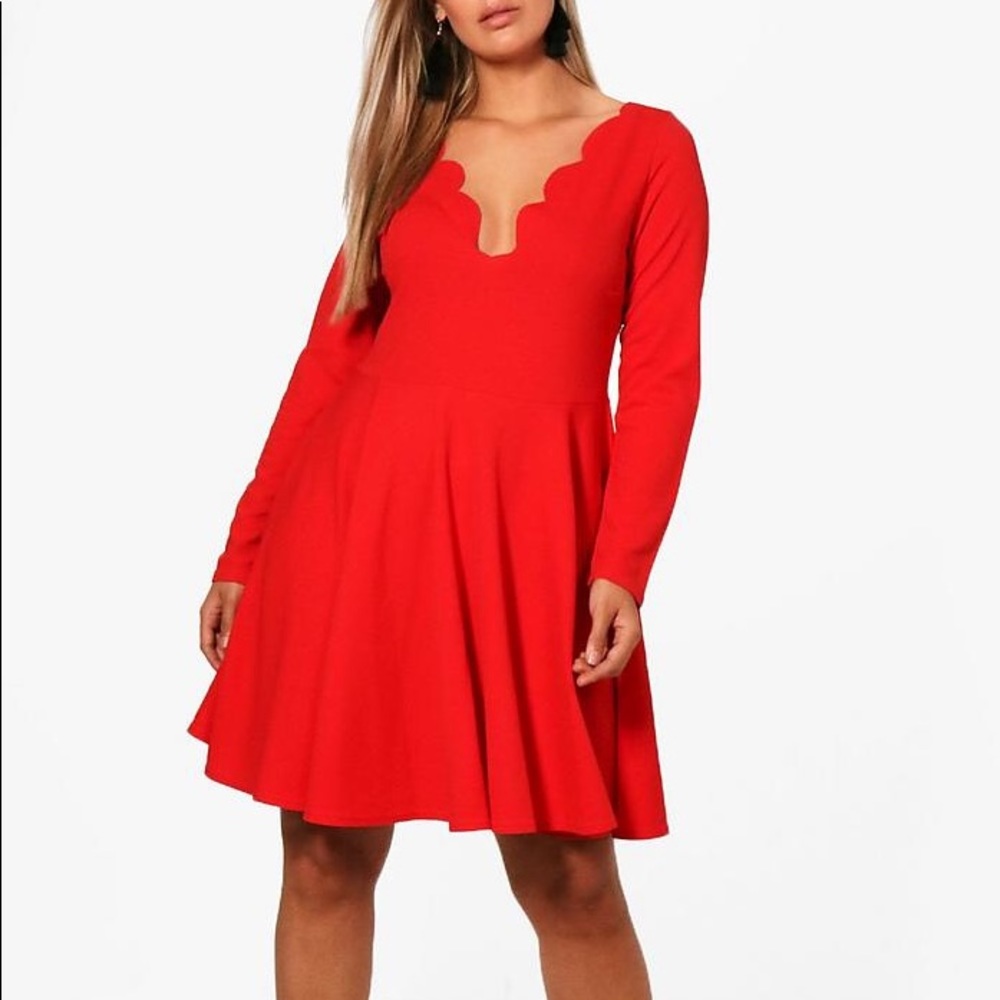 Boohoo Nadine Long Sleeved Scallop Skater Dress